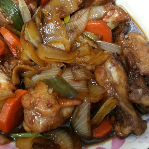 洋蔥燒雞肉 : Zih一起做