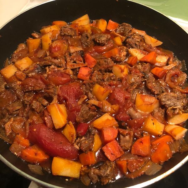 義式蕃茄燉牛肉：吳繼雯 一起做