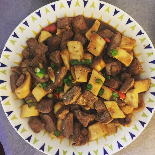 辣炒杏鮑牛肉粒【影片】:Chen Yan-lin 一起做