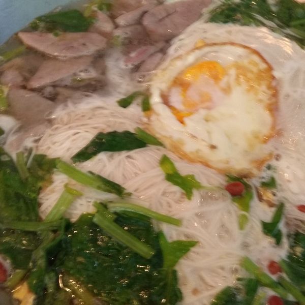 麻油豬肝麵線：買汽水 一起做