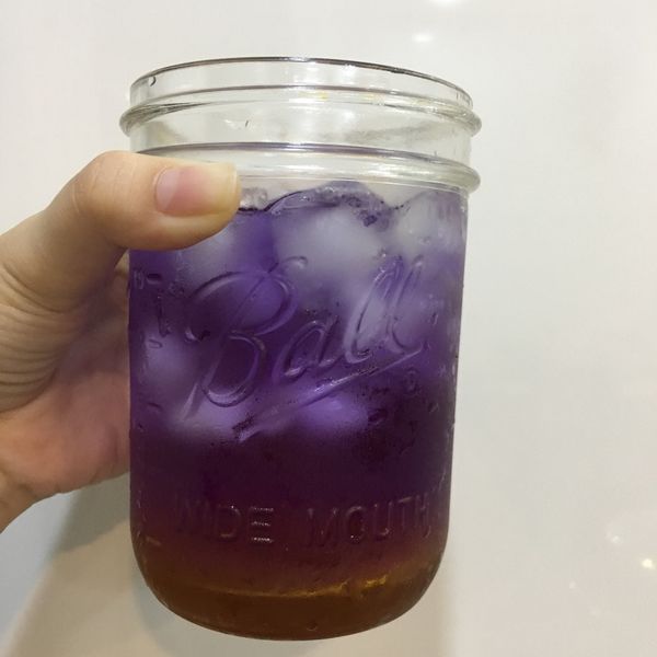 [不成熟家庭主婦］碟豆花漸層檸檬氣泡飲 : En En一起做