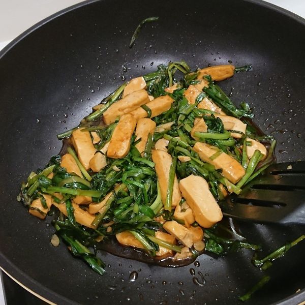 醋味豆乾 : Chen Hsun-Yi一起做