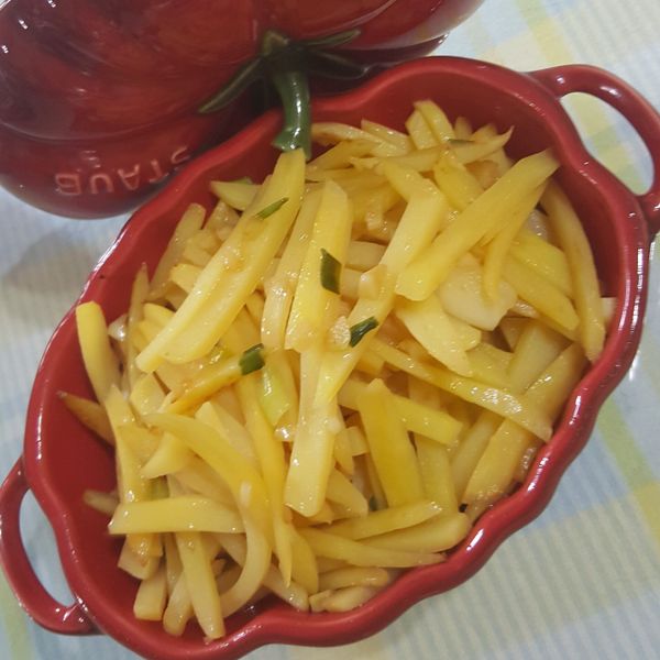 道地眷村味-醋溜土豆絲(馬鈴薯) : Lim Bee Lae一起做