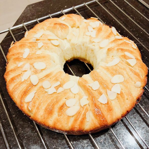 好香好柔軟的手撕煉乳麵包 : 咿兒一起做