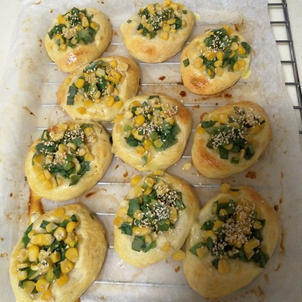 熱狗玉米香蔥麵包:Samantha 一起做