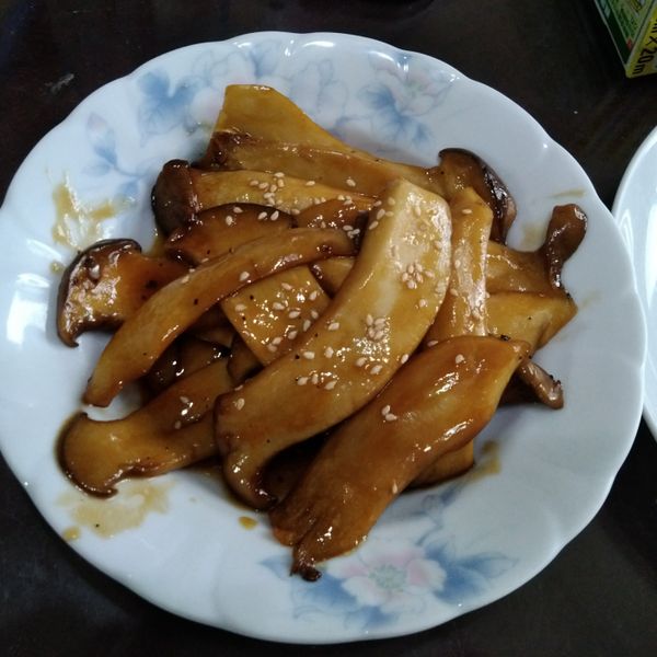 【家常菜】奶油醬燒杏鮑菇 : 小兔媽咪一起做