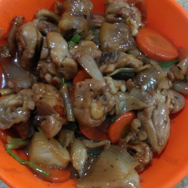 洋蔥燒雞肉 : 蘭心一起做
