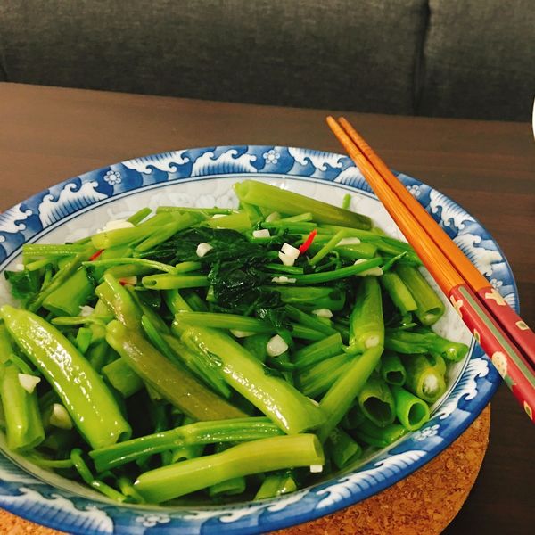 辣炒空心菜 : 黃小眉一起做