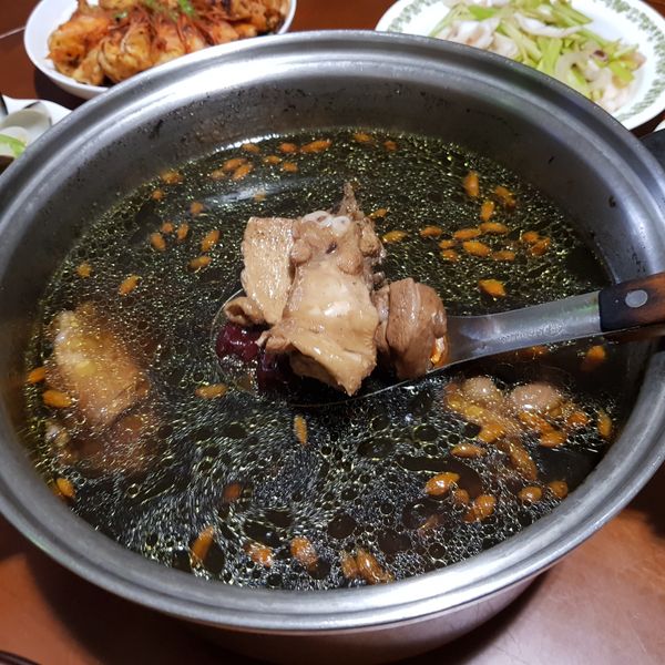 魚腥草雞湯：江芸婕 一起做