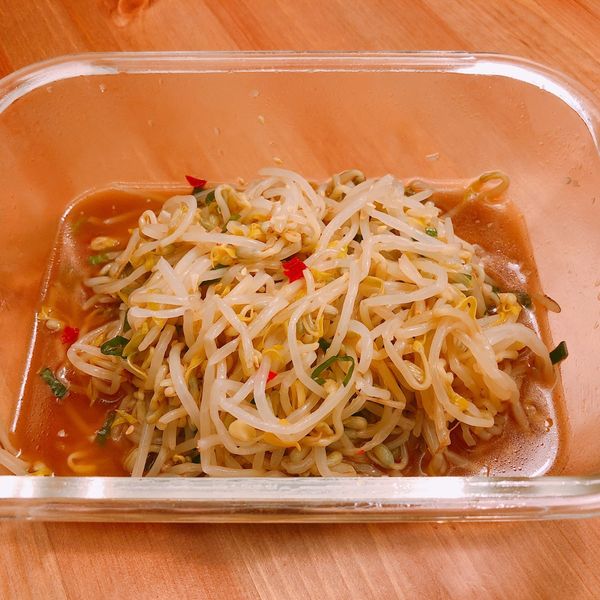 韓式涼拌豆芽菜：米米 一起做