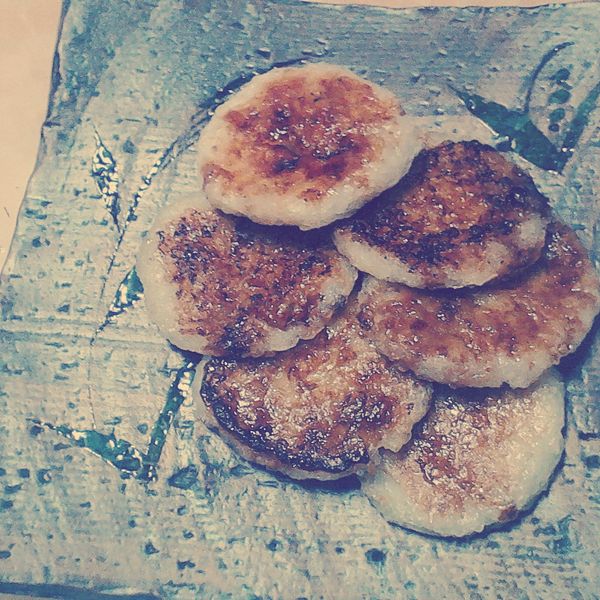 / Cara Dessert" 醬油仙貝(日式煎餅)之隔夜飯大變身。醬油せんべい。 : 蕭筑云一起做