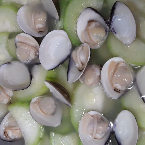 容易在餐桌上掃桌的絲瓜蛤蜊：曾又青 一起做