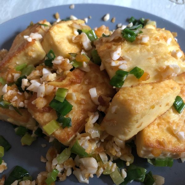 金沙豆腐~鹹香好下飯 : 阿文一起做