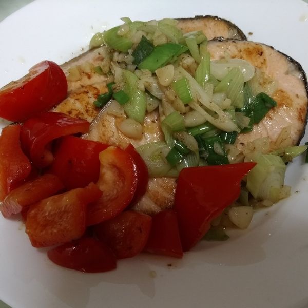 奶油香蒜煎鮭魚 : 林惠宜一起做