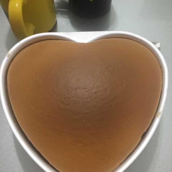 一次做二個蜂蜜戚風蛋糕(6”&8”)：莊維玲 一起做