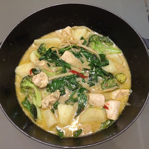 泰式綠咖哩椰汁雞肉 : 劉芳一起做