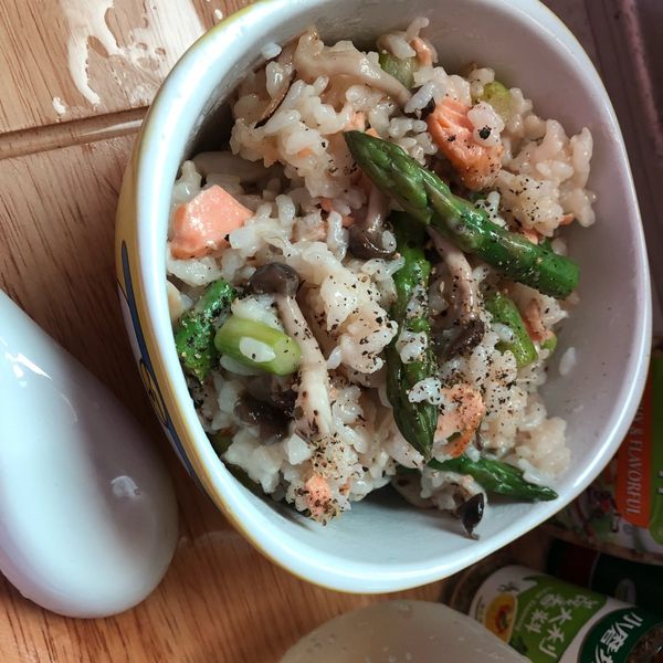 鮭魚蘆筍奶油飯 : Nicole Lin一起做