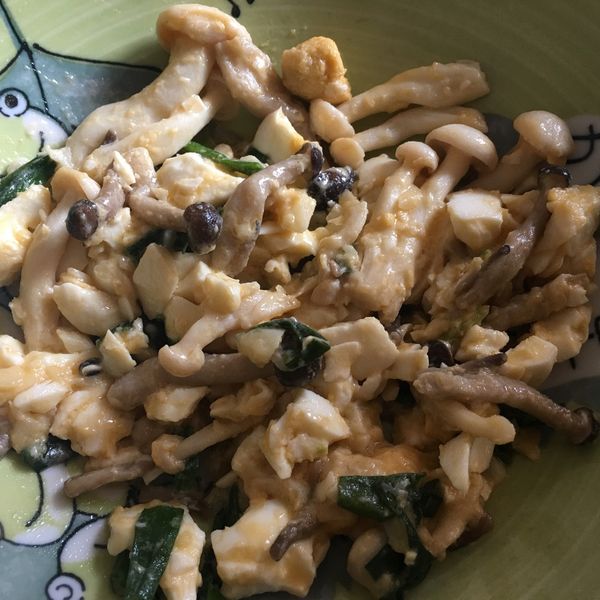 低碳低卡~鹹蛋金沙鴻禧菇：吉米おち料理 一起做