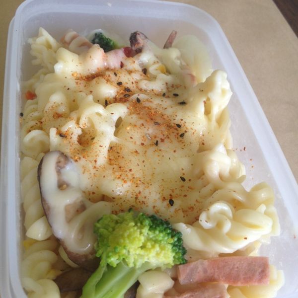 [康寶就是醬美味]素食焗烤白醬義大利麵：耐耐的實驗廚房 一起做