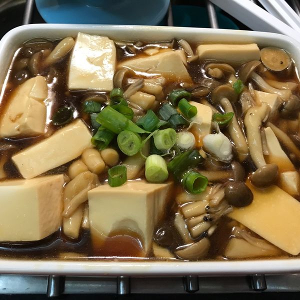 鴻喜菇燴豆腐 : TF LU一起做