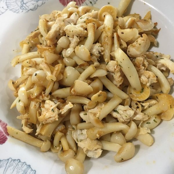 低脂料理《鴻禧菇拌雞絲》：Josephine 一起做