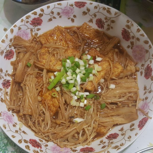 紅燒豆腐金針菇 : Corinna Liu一起做