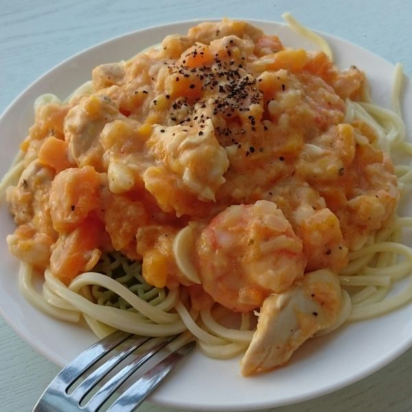 南瓜義大利麵 : 飛天小魔女一起做