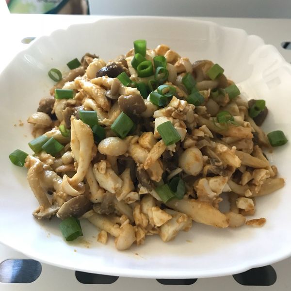 低碳低卡~鹹蛋金沙鴻禧菇：Chloe’s cuisine  一起做