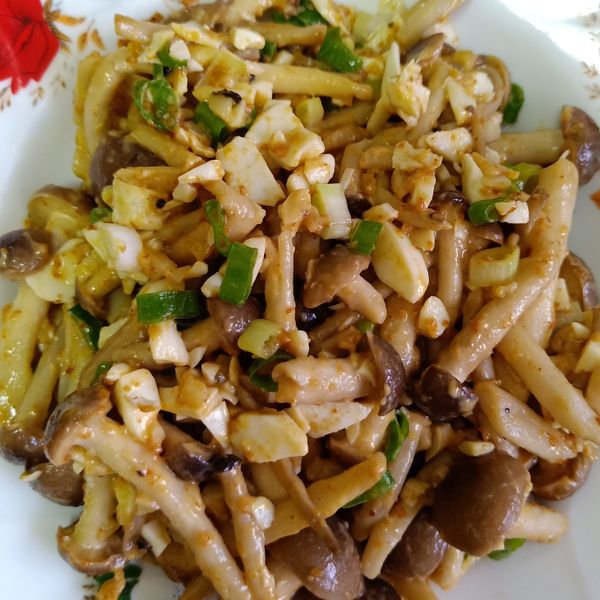 低碳低卡~鹹蛋金沙鴻禧菇：張小杏 一起做