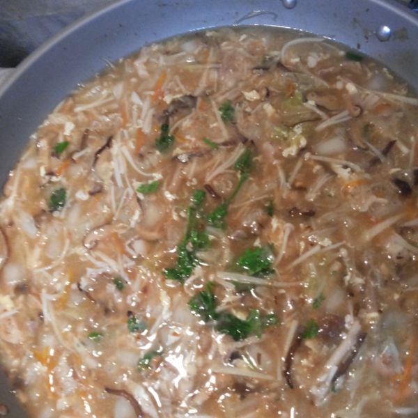 香菇赤肉羹：劉依靜 一起做