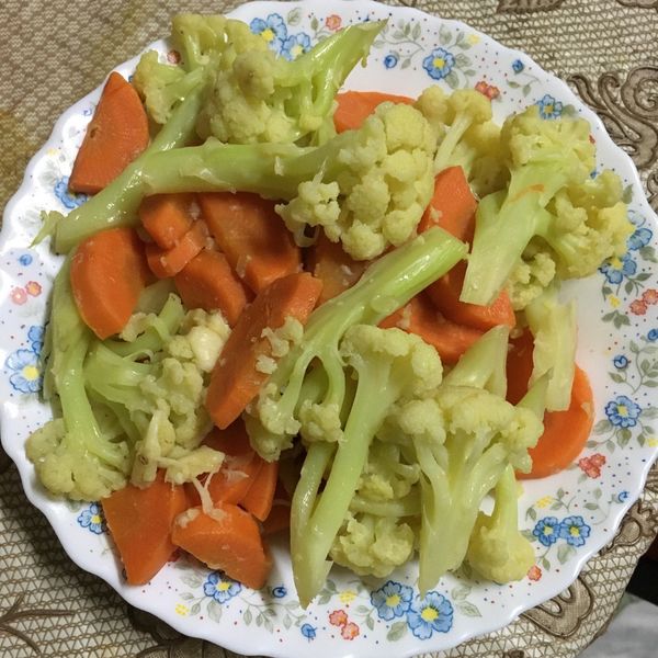 紅蘿蔔花椰菜 : 蕭叮鈴一起做