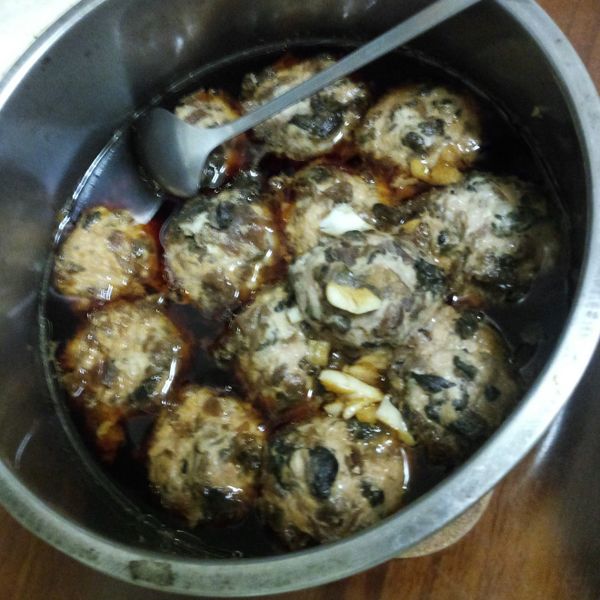 梅甘菜肉丸子 : 惠琪一起做