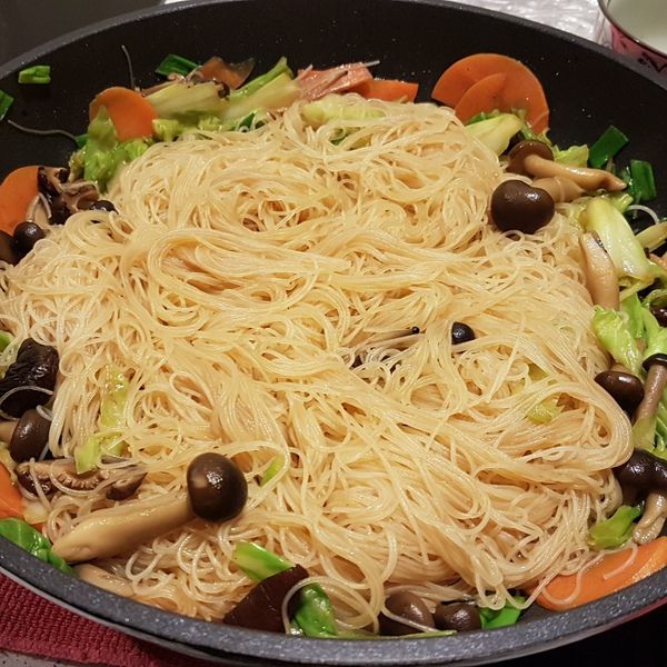 媽媽私房炒米粉【家常好味道-簡單好上手】：Alicia Hung 一起做