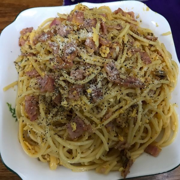 【義大利美食學院】培根蛋黃麵：Linda Ho 一起做