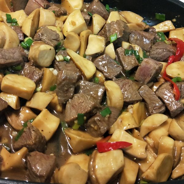 辣炒杏鮑牛肉粒【影片】:陳惠玲 一起做