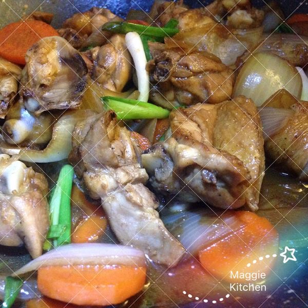 洋蔥燒雞肉：Maggie Chan 一起做