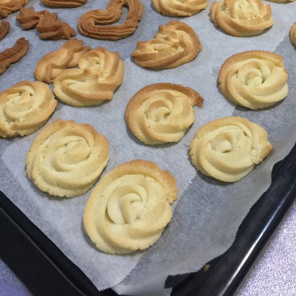 原味、可可擠花餅乾 : 陳培培一起做