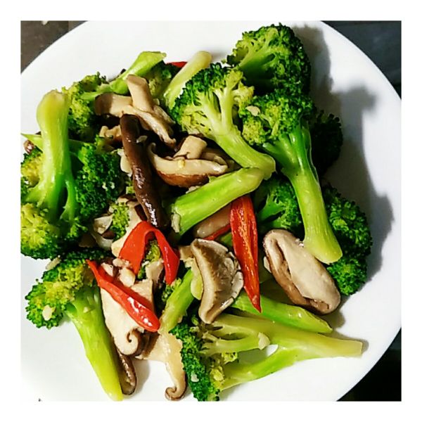 鮮香菇炒花椰菜 : Joanne Chin一起做
