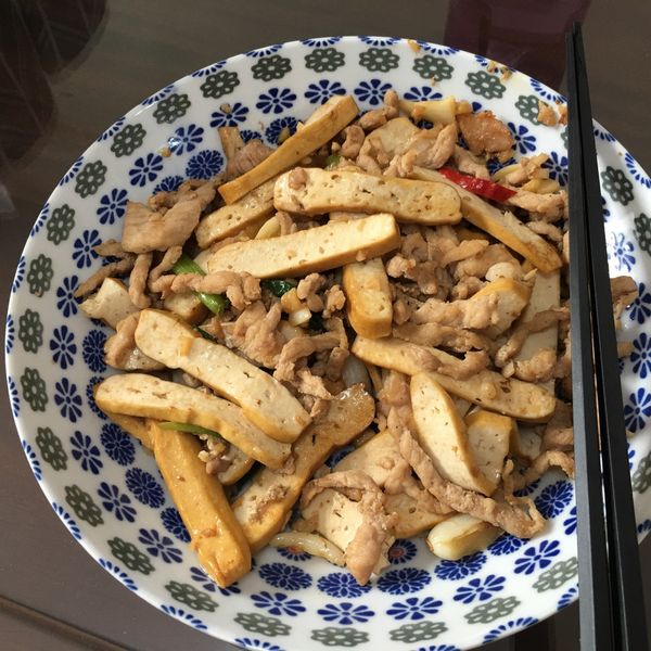 豆乾炒肉絲：新手懶妻 一起做