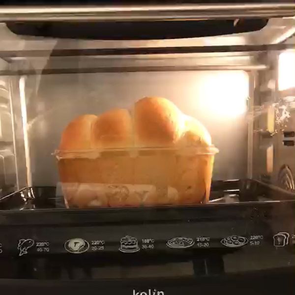 免揉牛奶吐司~大成功 : 李瑋婷一起做