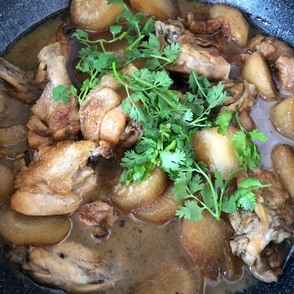 蘿蔔燒雞:Angie 一起做