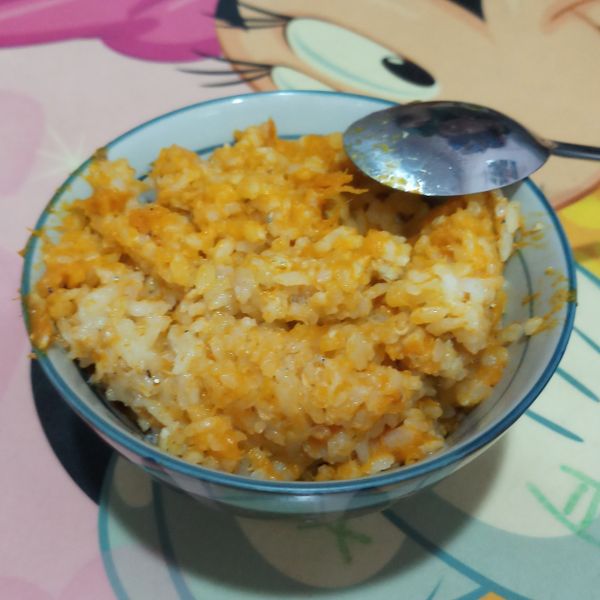 蒜香吻仔魚南瓜飯 : AlBe一起做