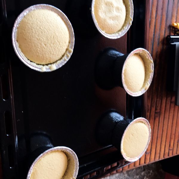 分蛋海綿杯子蛋糕：諶姿雯 一起做