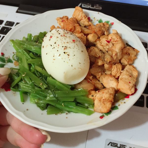 水煮蛋 -大同電鍋懶人法:披頭 一起做