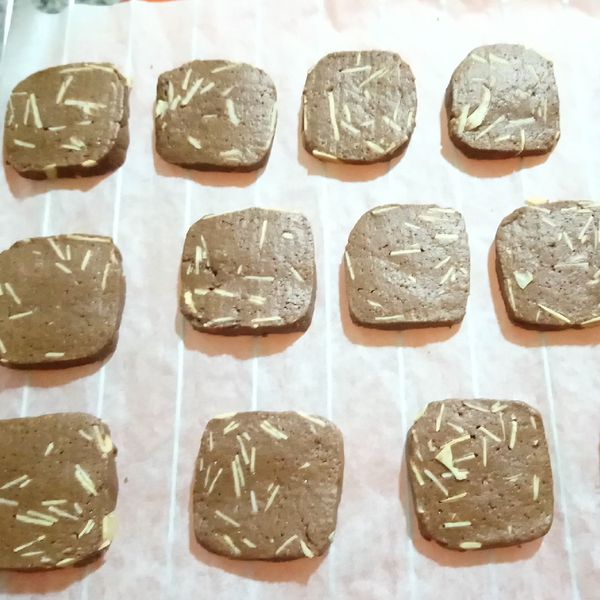 可可杏仁片餅乾:吳純慧 一起做