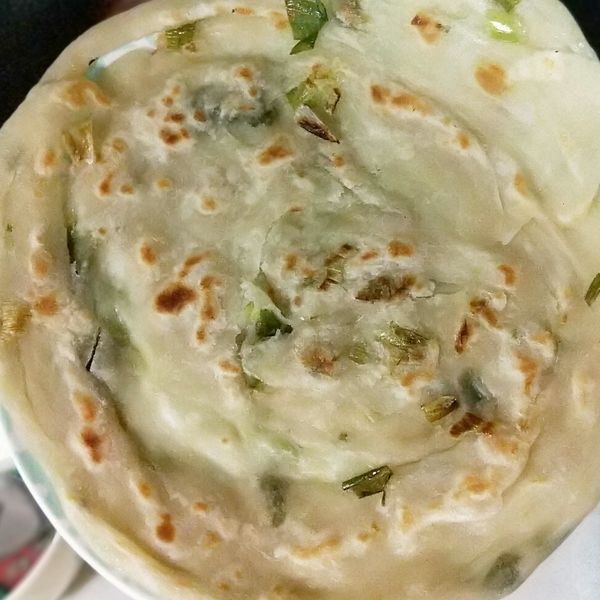 蔥油餅真的好簡單：Chih Hsuan Chen 一起做