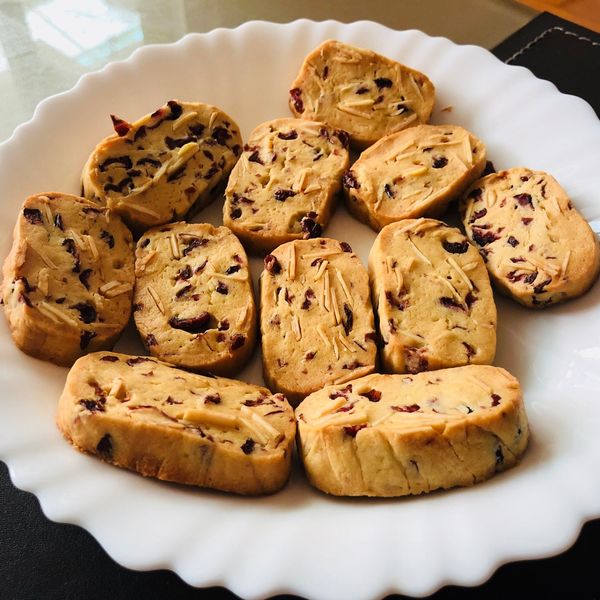 蔓越莓奶香餅乾（凍切餅乾） : Irene一起做