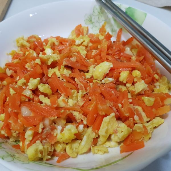 紅蘿蔔絲炒蛋 炒水蛋 清粥小菜 家常便當 : 白川一起做