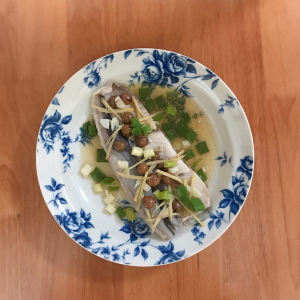 破布子蒸虱目魚肚：Nancy  Yang 一起做