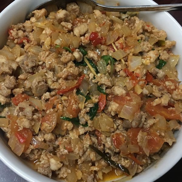 泰式打拋豬～豬絞肉嫩嫩的秘訣 : E-m Ya一起做